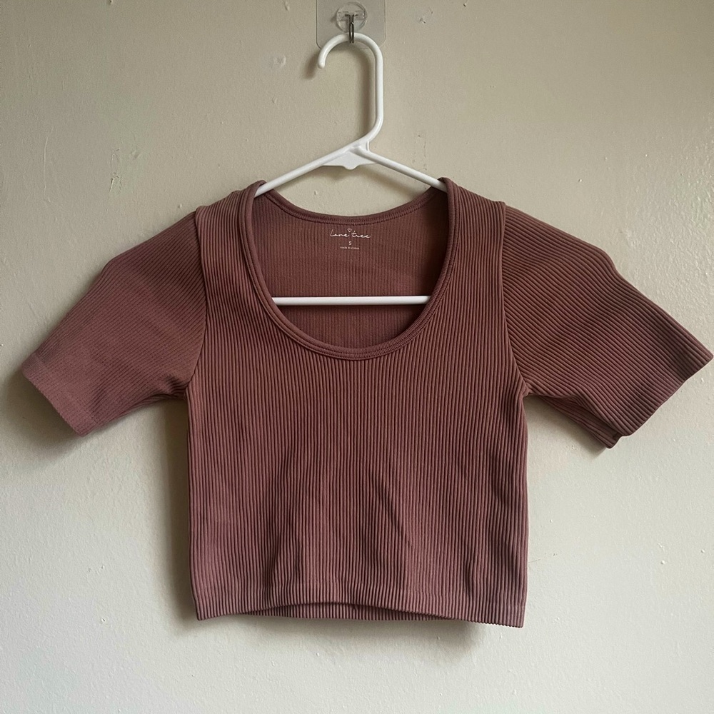 Dusty Rose Ribbed Cropped Short Sleeve Shirt | S - Picture 3 of 3